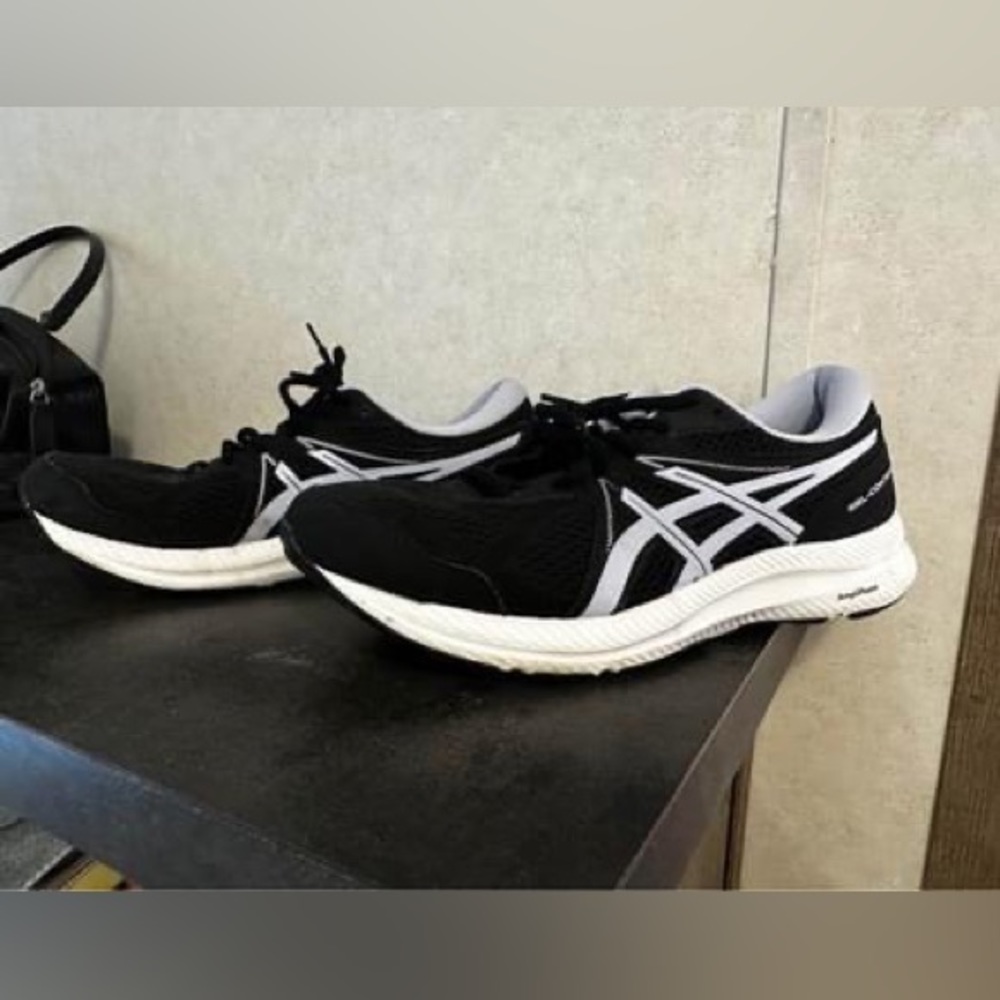 ASICS